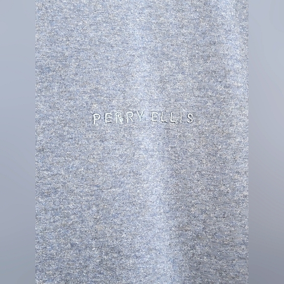 Men's Perry Ellis Short Sleeve Tee, Size Medium - Picture 4 of 4